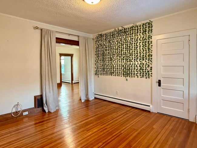 Building Photo - 1181 Boulevard