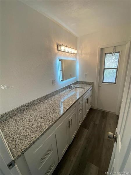 Building Photo - 9658 NW 28th Ct