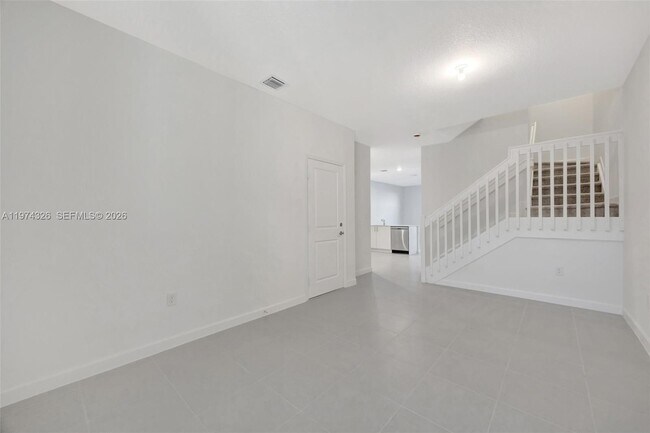 Building Photo - 2574 SE 25th Ct