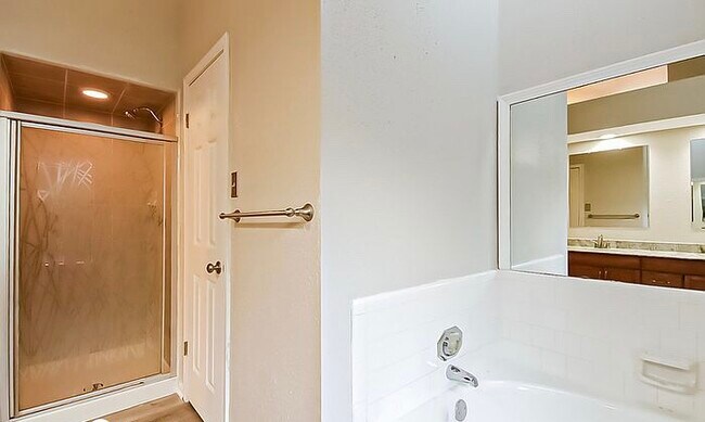 Building Photo - 2627 S Brompton Dr