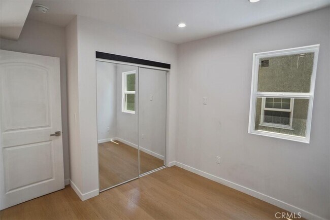 Building Photo - 10326 Silverton Ave