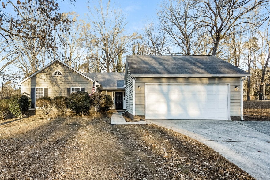 Building Photo - 7825 Elm Tree Ln