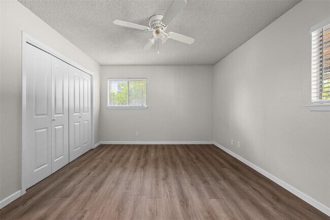 Building Photo - 7506 Glenhill Rd