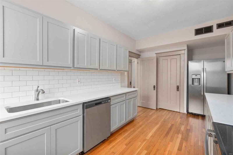Building Photo - 2160 Tower Grove Ave