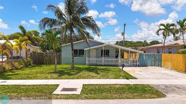 Building Photo - 50 NE 56th Ct
