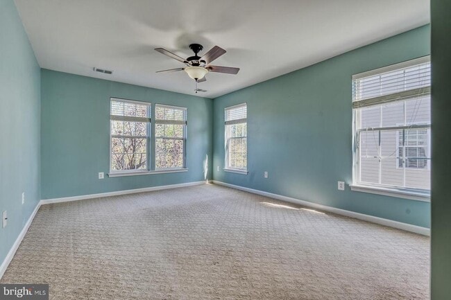 Building Photo - 42245 Sweet Ct