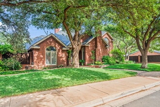 Building Photo - 8707 Savannah Ave