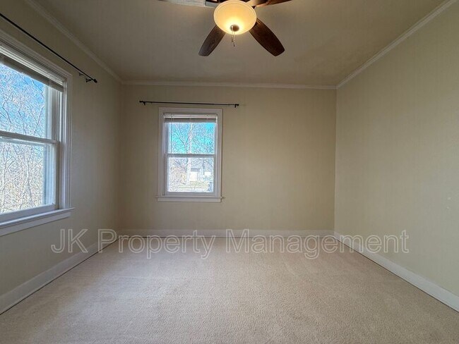 Building Photo - 2716 Central Ave