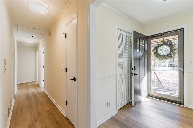 Building Photo - 905 Tanglewood Trail