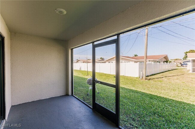 Building Photo - 1315 SE 41st St