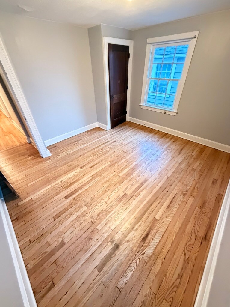 Bedroom - 121 S High St