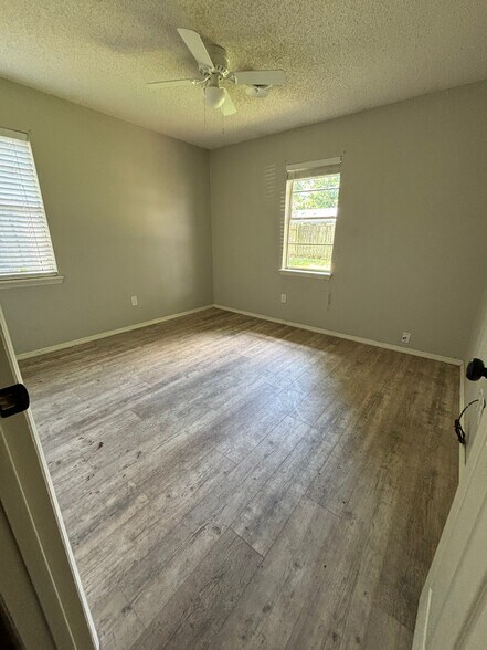 Bedroom 2 - 8612 S 31st Ter
