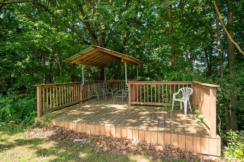 Building Photo - 121 Dee Runion Rd