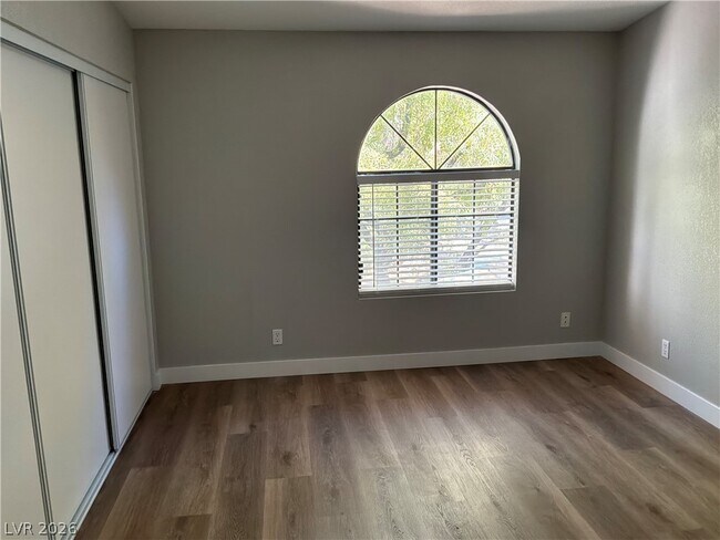 Building Photo - 2635 S Durango Dr