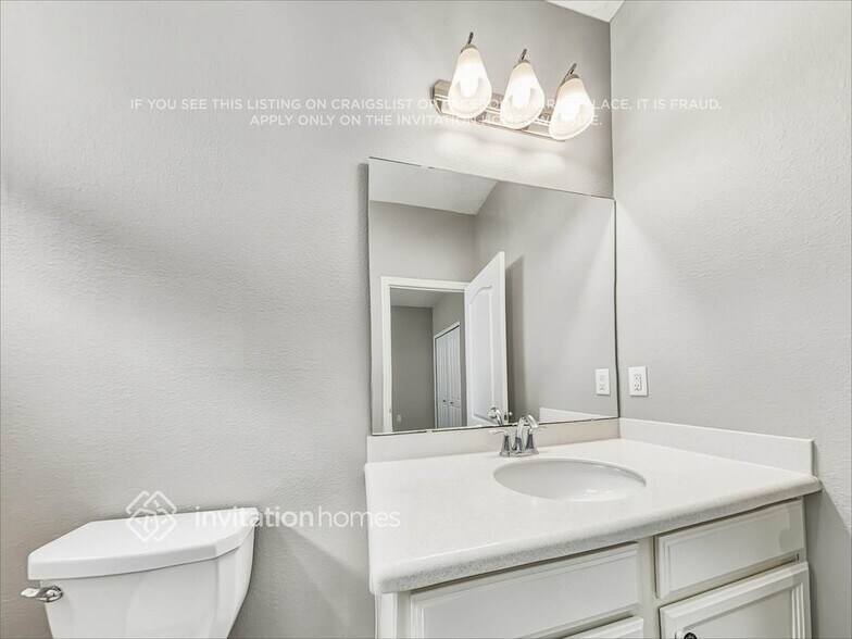 Building Photo - 272 Ash Breeze Cv