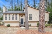 Building Photo - 6712 Songwood Dr