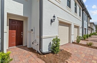 Building Photo - 1587 Lake Jessup Cir