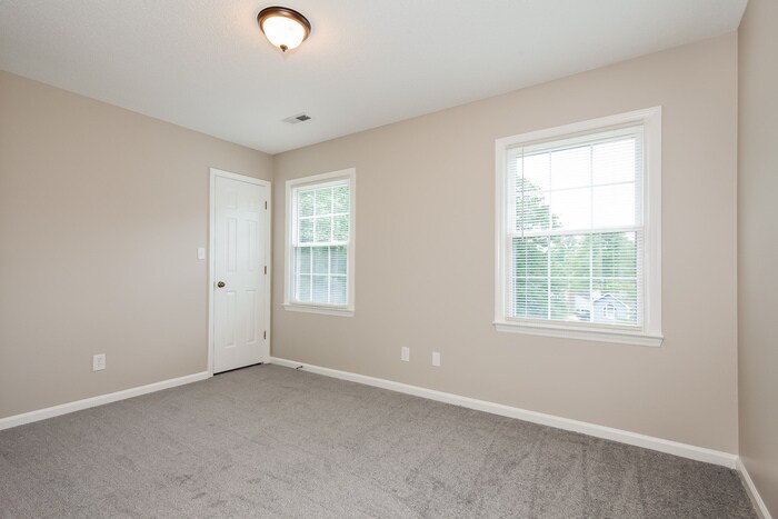 Building Photo - 103 Wood Fox Ct