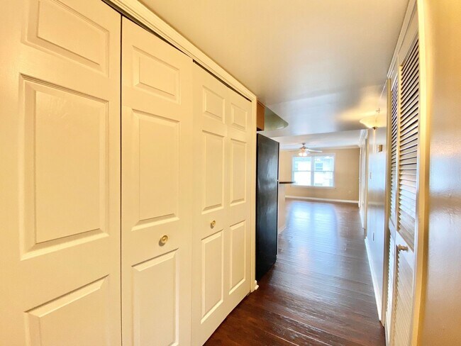 Building Photo - Laurel Station Condos #203 3BD/2BA $3150 PER MONTH includes 2 Assigned parking spaces! Move in 8/...