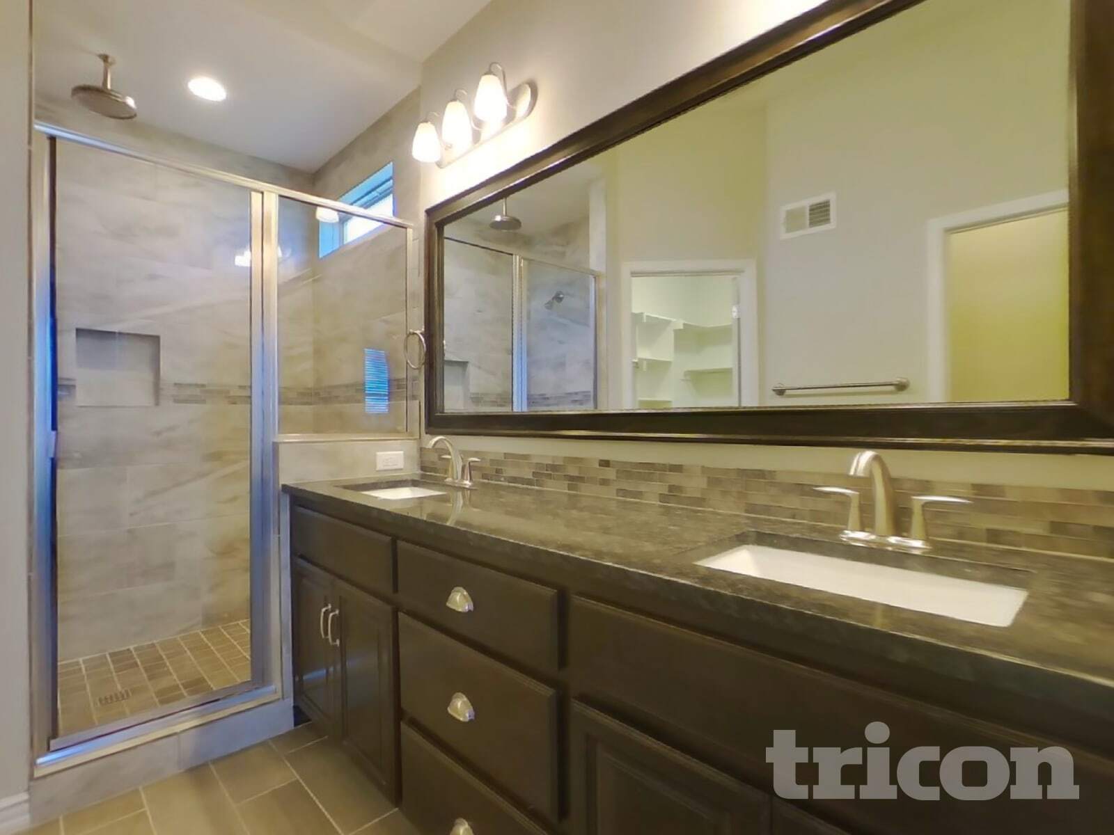 Building Photo - 6618 NW 104th Terrace