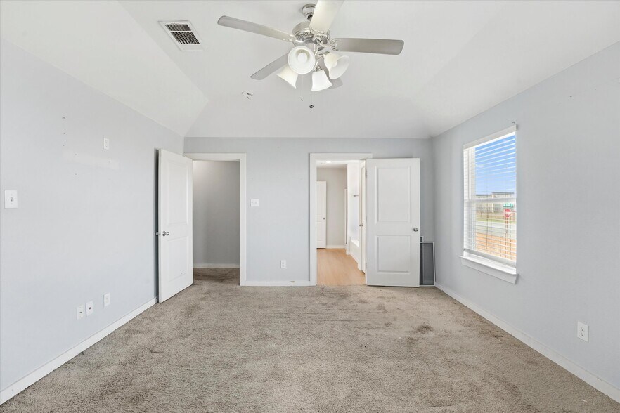 Building Photo - 9975 Rio Doso Dr