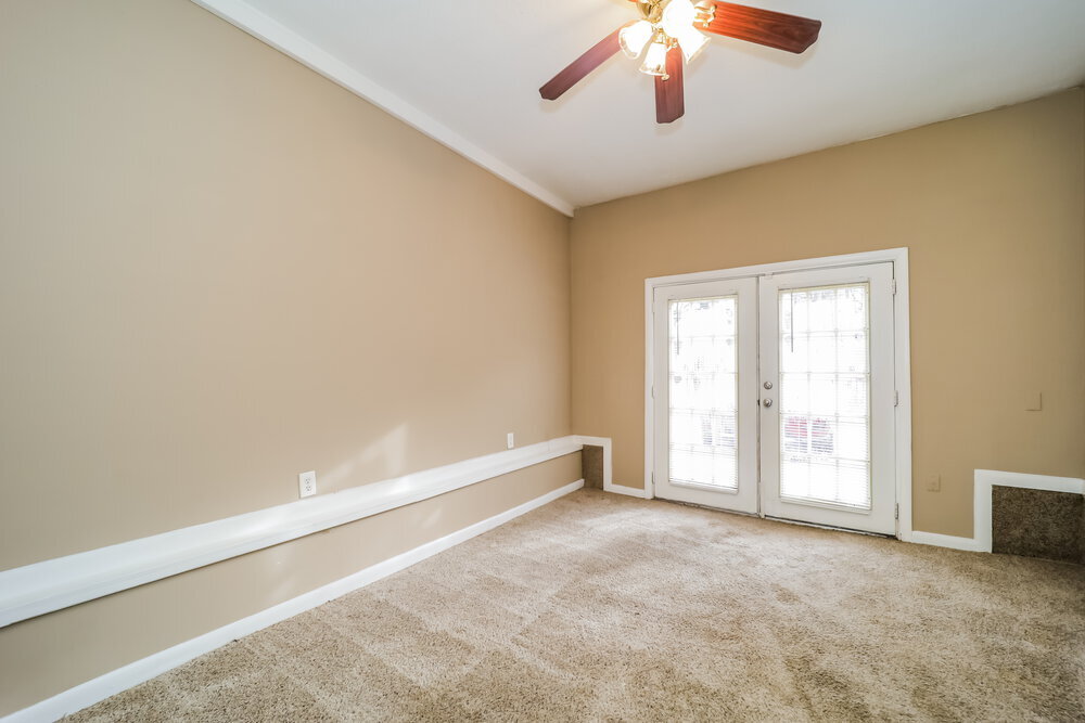 Building Photo - 6237 Continental Cir