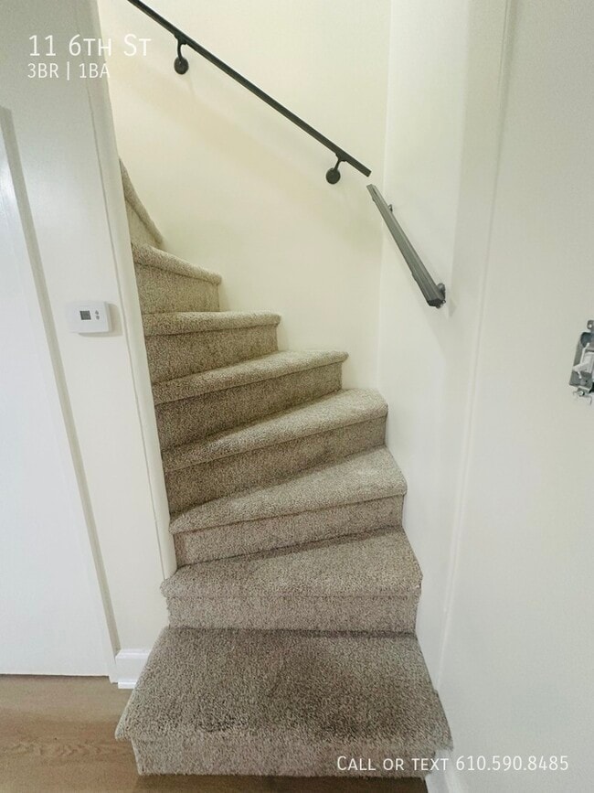 Building Photo - 11 6th St