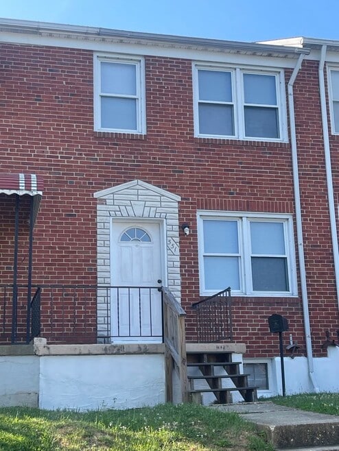 Building Photo - 551 Welbrook Rd