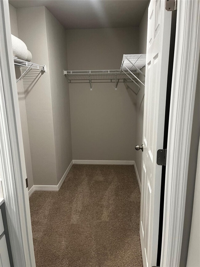 Building Photo - 4021 35th St SW