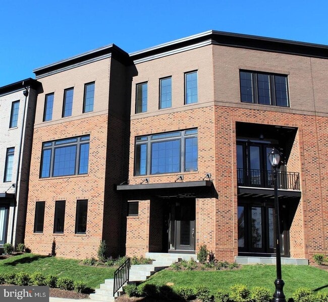 Building Photo - 23017 Sullivans Cove Sq