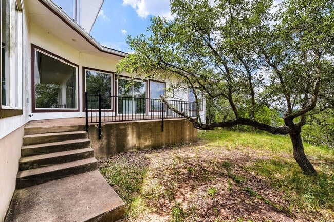 Building Photo - 10602 Knob Hill
