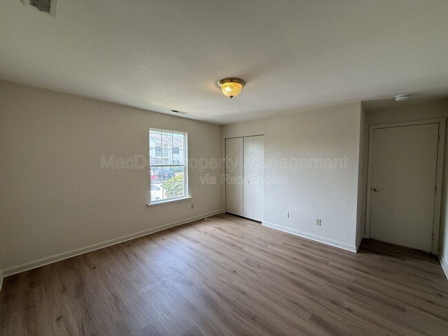 Building Photo - 76 Red Maple Ct