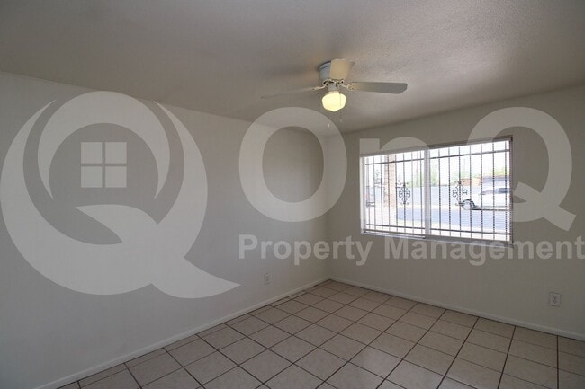 Building Photo - 1346 N 41st Ave