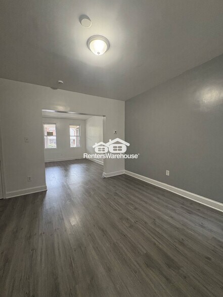 Building Photo - 2586 Edmondson Ave
