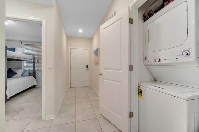 Building Photo - 4721 Clock Tower Dr