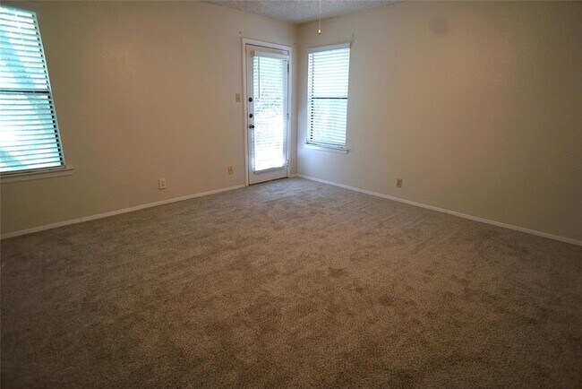 Building Photo - 8418 Fathom Cir