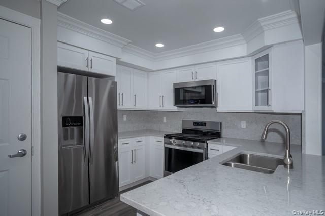 Building Photo - 50 Westwood Dr