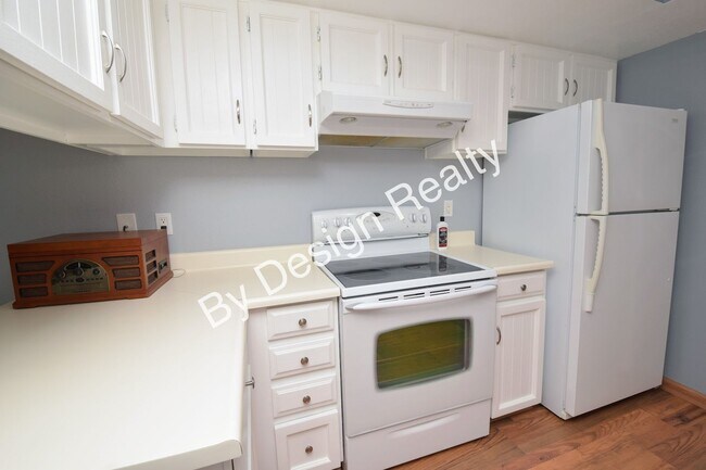 Building Photo - Moondance 2 Bed 2 Bath Patio Home