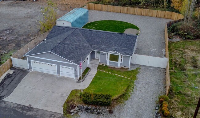 Building Photo - Edgewood Rambler