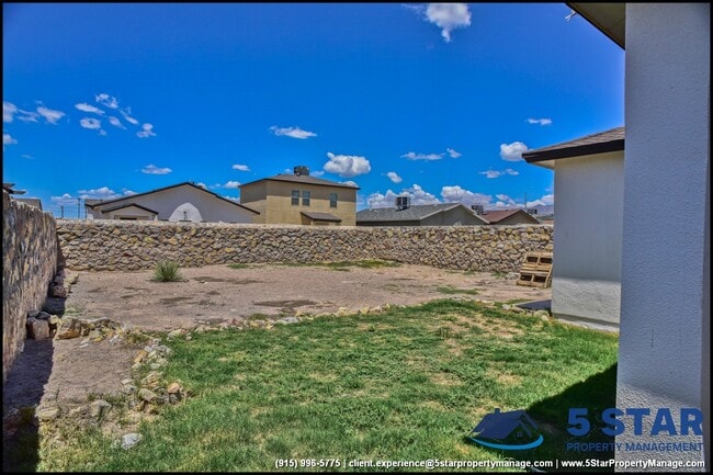 Building Photo - 452 Isaias Ave.