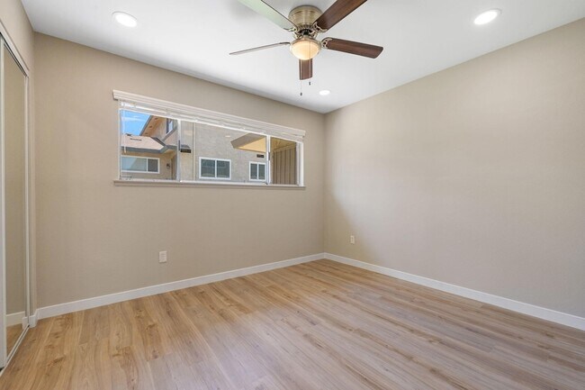 Building Photo - 46869 CA-74