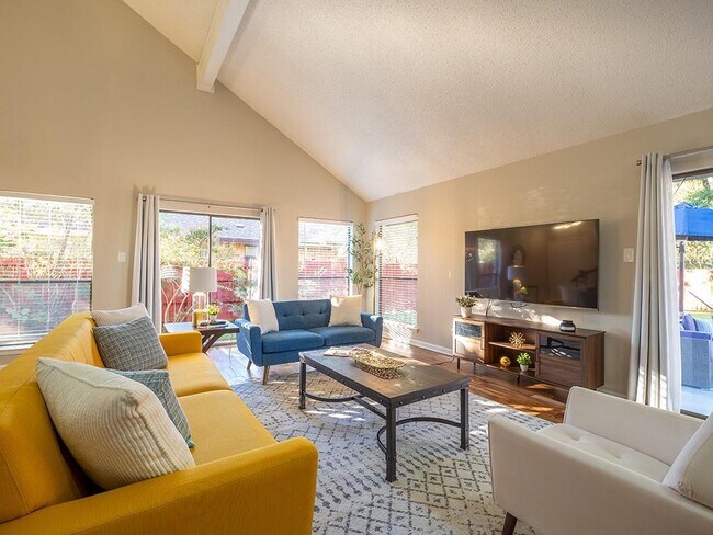 Building Photo - 11618 Sherwood Forest