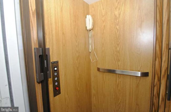 Building Photo - 2002 Peggy Stewart Way