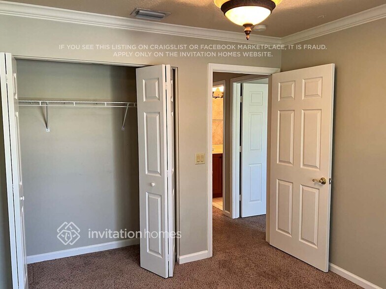 Building Photo - 107 Hidden Hollow Dr