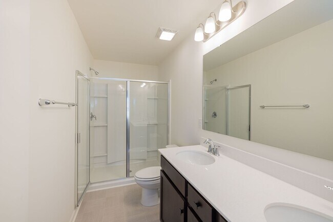 Building Photo - BEAUTIFUL 2 Bedroom Townhome in Mooresville