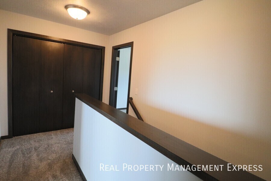 Building Photo - 4203 Knob Hill Ct