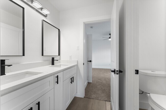 Building Photo - 8205 Carver Rd