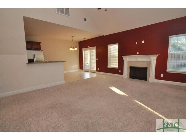 Building Photo - 165 Butler Dr