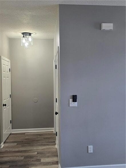 Building Photo - 31 Corinth Rd