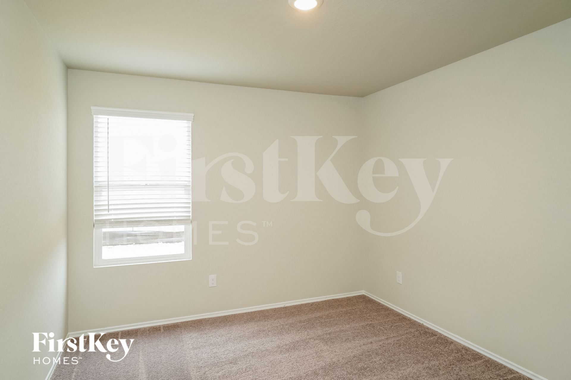 Building Photo - 9806 Littleton Grist
